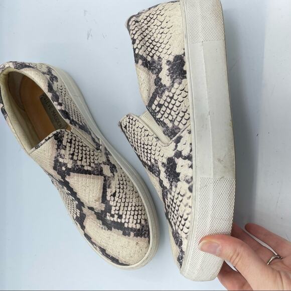 Steve Madden Cream & Grey Snake Print Faux Leather Platform Sneakers 8.5 - Picture 8 of 10